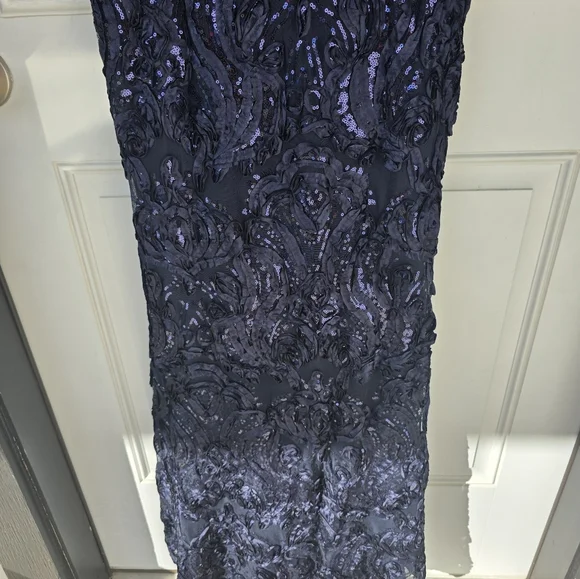 $359 XSCAPE Women Embellished Off-The-Shoulder 3/4-Sleeve Gown Sz 6 Wedding Glam - Picture 13 of 16